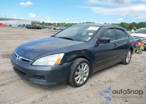 2007 Honda Accord 3.0 Ex из США, поврежденный, VIN 1HGCM66587A092584
